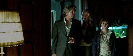 Eric Roberts, Sunny Mabrey, Christian Traeumer - Das Kind - Filmfotók