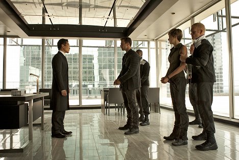 Daniel Dae Kim, Theo James, Shailene Woodley - La serie Divergente: Insurgente - De la película