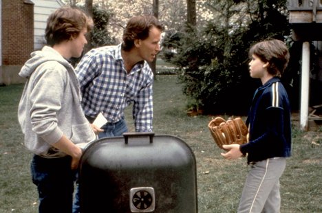 Christopher Collet, Peter Weller, Corey Haim - Moving In - Photos