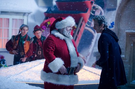 Nick Frost, Peter Capaldi - Doctor Who - Last Christmas - Photos