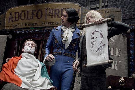 Sacha Baron Cohen, Ed Sanders - Sweeney Todd - Der teuflische Barbier aus der Fleet Street - Filmfotos