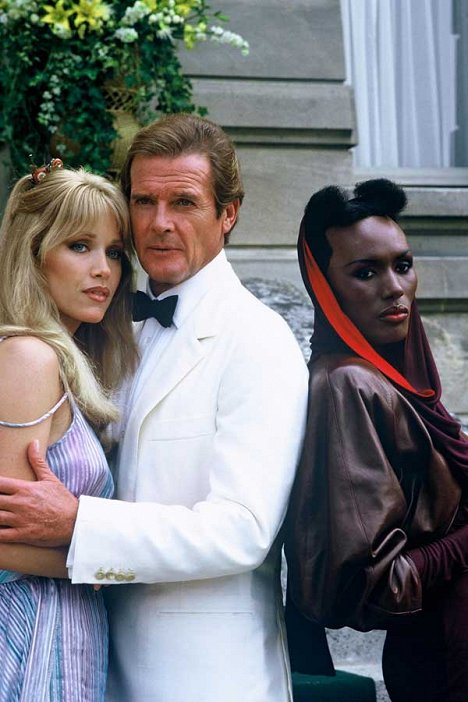 Tanya Roberts, Roger Moore, Grace Jones - James Bond: Vyhliadka na smrť - Promo