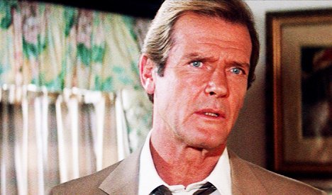 Roger Moore - A View to a Kill - Photos