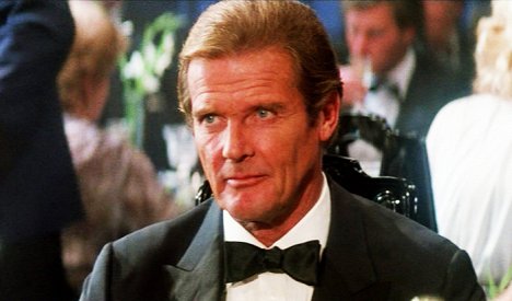 Roger Moore - A View to a Kill - Photos