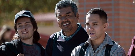 José Julián, George Lopez, Carlos PenaVega - Części zamienne - Z filmu