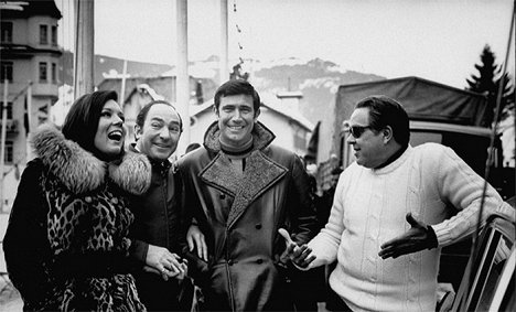 Diana Rigg, Peter R. Hunt, George Lazenby