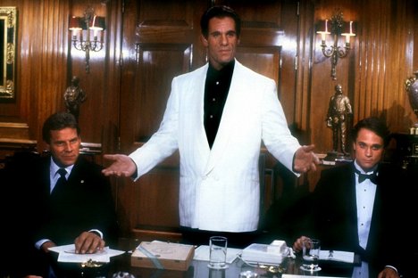 Don Stroud, Robert Davi, Anthony Starke - Licence to Kill - Photos