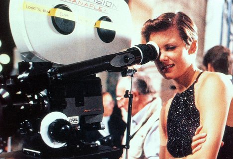 Carey Lowell - 007 - Licença Para Matar - De filmagens