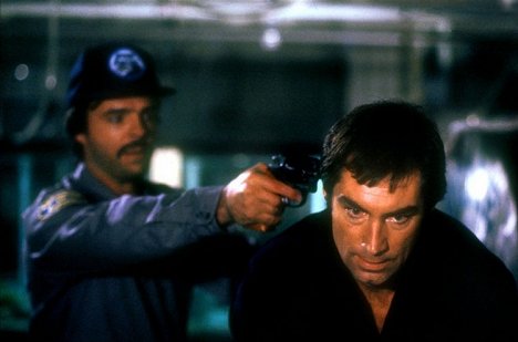 Timothy Dalton - 007 ja lupa tappaa - Kuvat elokuvasta