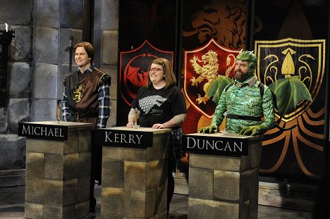 Taran Killam, Aidy Bryant, Zach Galifianakis - Saturday Night Live - Photos