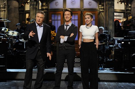 Alec Baldwin, Edward Norton, Miley Cyrus - Saturday Night Live - Photos