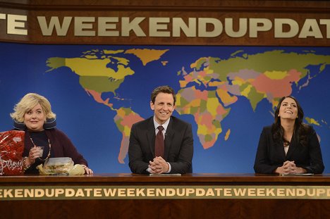 Aidy Bryant, Seth Meyers, Cecily Strong - Saturday Night Live - Photos