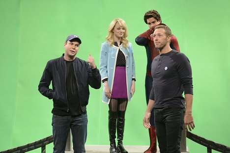 Taran Killam, Emma Stone, Andrew Garfield, Chris Martin - Saturday Night Live - Photos