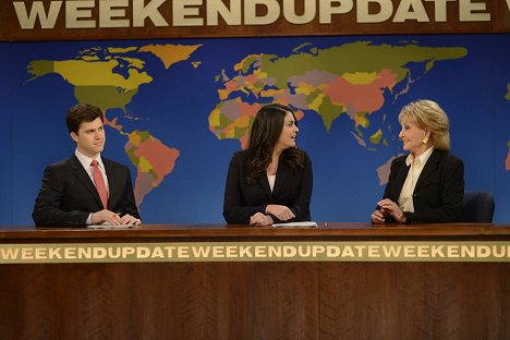 Colin Jost, Cecily Strong, Barbara Walters - Saturday Night Live - Van film