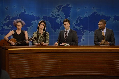 Kate McKinnon, Sarah Silverman, Colin Jost, Michael Che - Saturday Night Live - Filmfotos