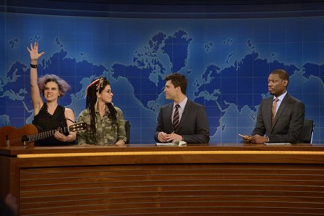 Kate McKinnon, Sarah Silverman, Colin Jost, Michael Che - Saturday Night Live - Filmfotos