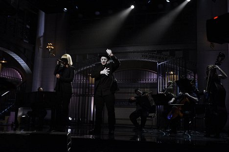 Sia - Saturday Night Live - Photos