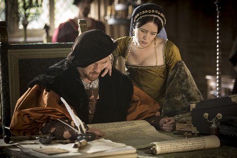 Damian Lewis, Claire Foy - Wolf Hall - Film