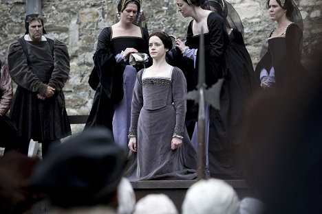 Claire Foy - Wolf Hall - Photos