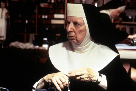 Mary Wickes - Sister Act: una monja de cuidado - De la película