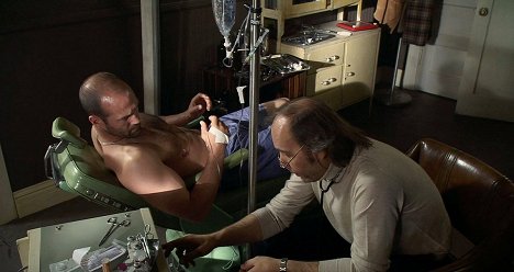 Jason Statham, Dwight Yoakam - Crank: Veneno en la sangre - De la película