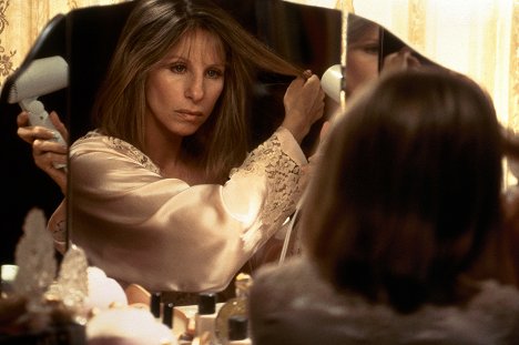 Barbra Streisand - The Mirror Has Two Faces - Photos
