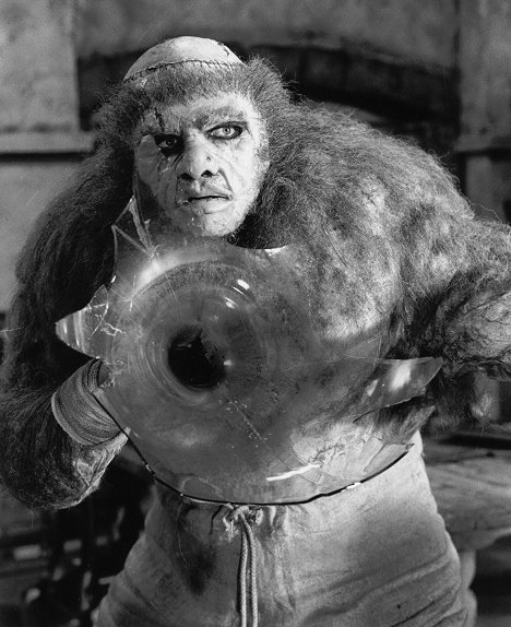 David Prowse - Frankenstein y el monstruo del otro mundo - De la película