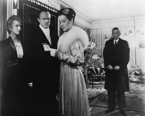 Dorothy Comingore, Orson Welles, Ruth Warrick, Ray Collins - Aranypolgár - Filmfotók