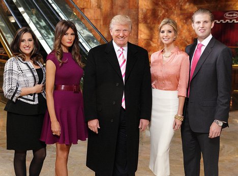 Angie Provo, Melania Trump, Donald Trump, Ivanka Trump, Eric Trump - The Apprentice - Van de set