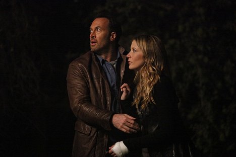 Scott Patterson, Sarah Roemer - The Event - Us or Them - Photos