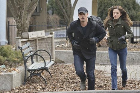 Jay Ryan, Kristin Kreuk - Beauty and the Beast - Film