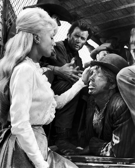 Inger Stevens, Clint Eastwood - Hang 'Em High - Z filmu