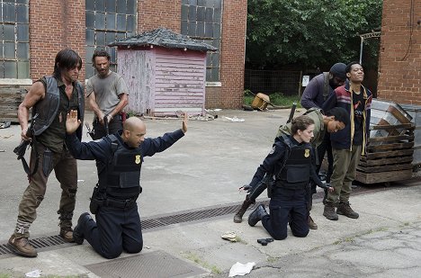 Norman Reedus, Maximiliano Hernández, Andrew Lincoln, Christine Woods, Sonequa Martin-Green, Chad L. Coleman, Tyler James Williams