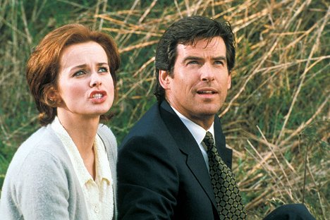 Izabella Scorupco, Pierce Brosnan - Zlaté oko - Z filmu