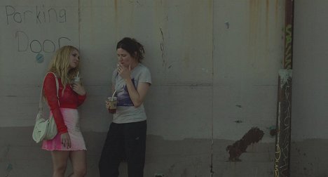 Juno Temple, Kathryn Hahn - Love. Sex. Life. - Filmfotos