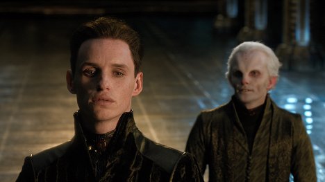 Eddie Redmayne - Nouseva Jupiter - Kuvat elokuvasta