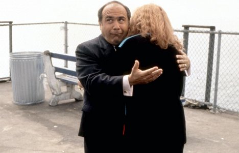 Danny DeVito - Ruthless People - Photos