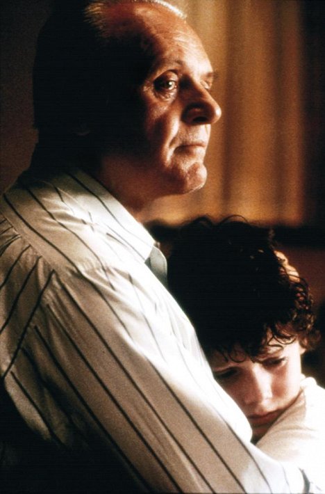 Anthony Hopkins, Anton Yelchin