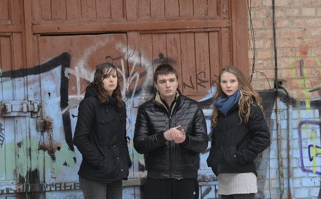 Rosa Babiy, Grigoriy Fesenko, Yana Novikova - The Tribe - Van de set