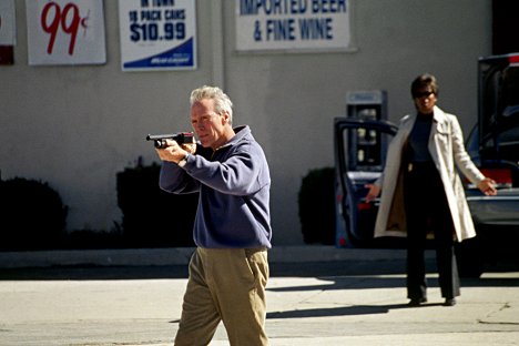 Clint Eastwood - Krvná pomsta - Z filmu