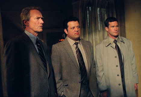 Clint Eastwood, Paul Rodriguez, Dylan Walsh - Blood Work - Photos