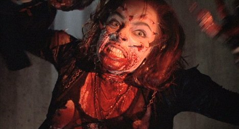 Melinda Clarke - Return of the Living Dead III - Filmfotos