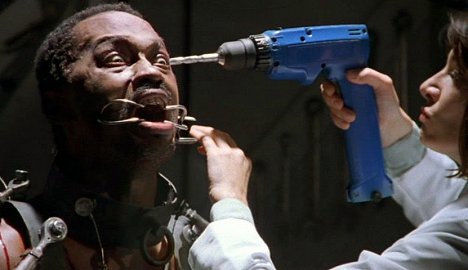 Basil Wallace - Return of the Living Dead III - Filmfotos