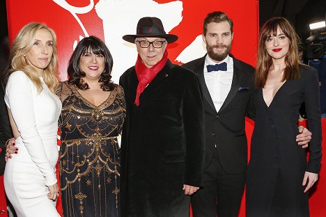 Sam Taylor-Johnson, E.L. James, Jamie Dornan, Dakota Johnson - Pięćdziesiąt twarzy Greya - Z imprez