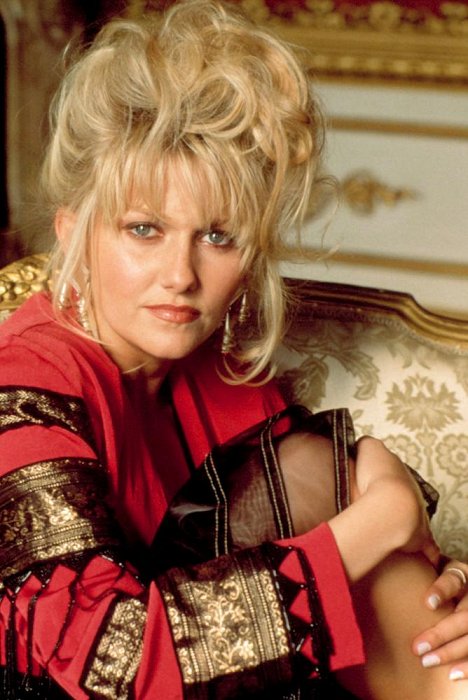 Camille Coduri - King Ralph - Z filmu