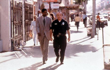 Denzel Washington, Bob Hoskins - Der Chaoten-Cop - Filmfotos