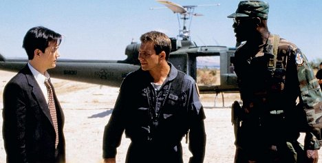 Christian Slater, Delroy Lindo - Operace: Zlomený šíp - Z filmu