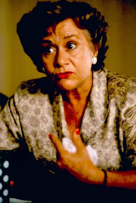 Joan Plowright - Avalon - Z filmu