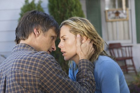 Viggo Mortensen, Maria Bello - A History of Violence - Photos