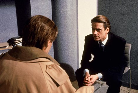 Jeremy Irons - Dead Ringers - Photos